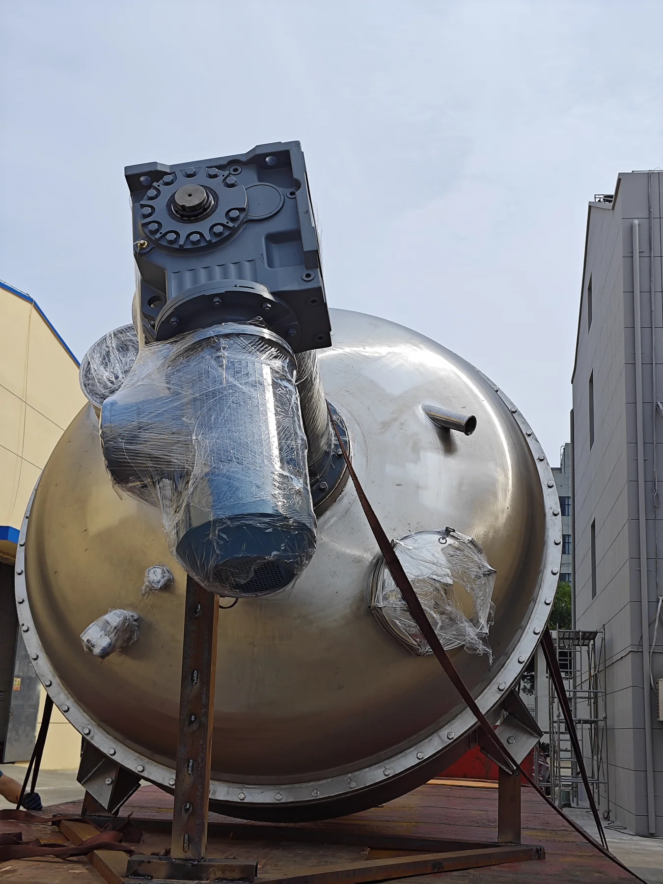 Single Cone Vacuum Dryer product image 7