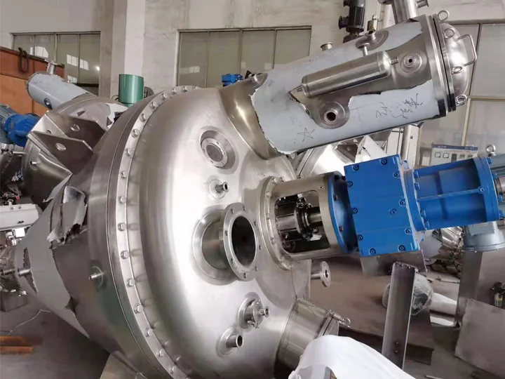 Single Cone Vacuum Dryer product image 16